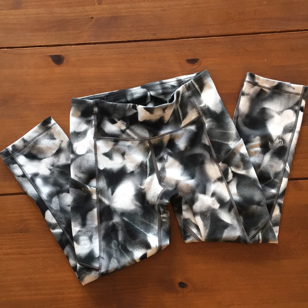 Lululemon Capri leggings